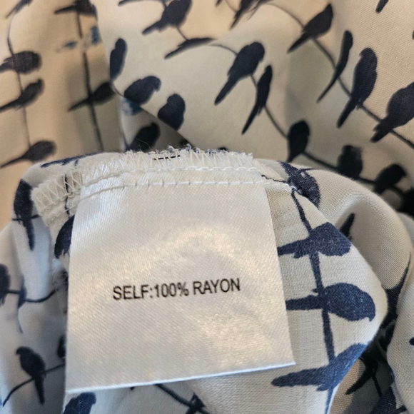 Women's Jane and Delancey Birds on a Wire Button-Down Blouse Size M White Blue - Picture 9 of 12